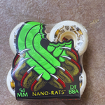 Ruedas Powell Peralta - Dragon Formula nano rat off white 54mm 88a